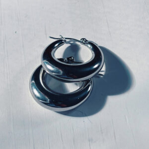 SMALL CHUNKY HOOP EARRINGS