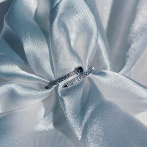 ELEGANT NAIL RING