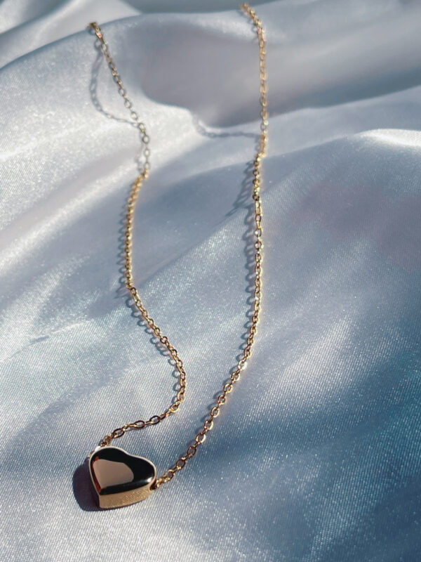 ROMANTIC HEART NECKLACE