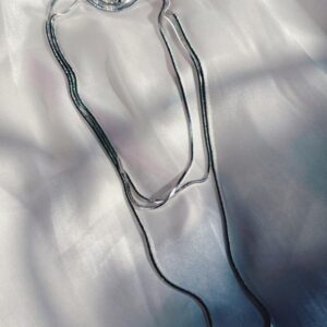 IRIS LONG SILVER NECKLACE