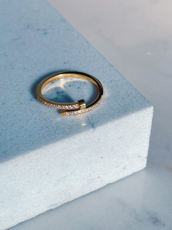 ELEGANT NAIL RING