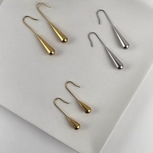 LONG DROP EARRING