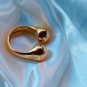 TWO POINTS RING