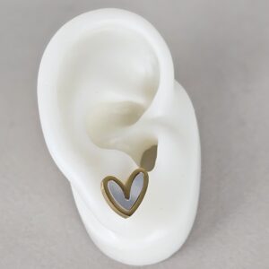 WHITE HEART EARRINGS