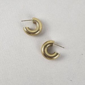 MINI SNAIL EARRINGS