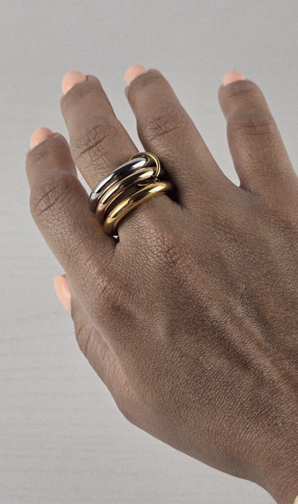 TRIPLE RINGS - Imagen 3